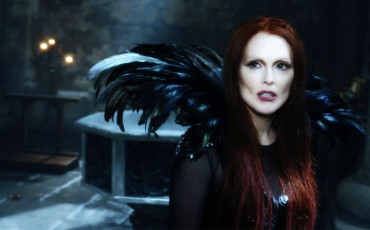 Still of Julianne Moore in El séptimo hijo