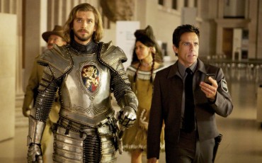 Still of Ben Stiller and Dan Stevens in Noche en el museo: El secreto del faraón