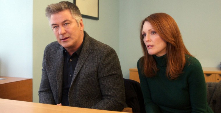 Still of Julianne Moore and Alec Baldwin in Siempre Alice (2014)