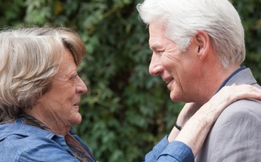 Still of Richard Gere and Maggie Smith in El nuevo exótico Hotel Marigold (2015)