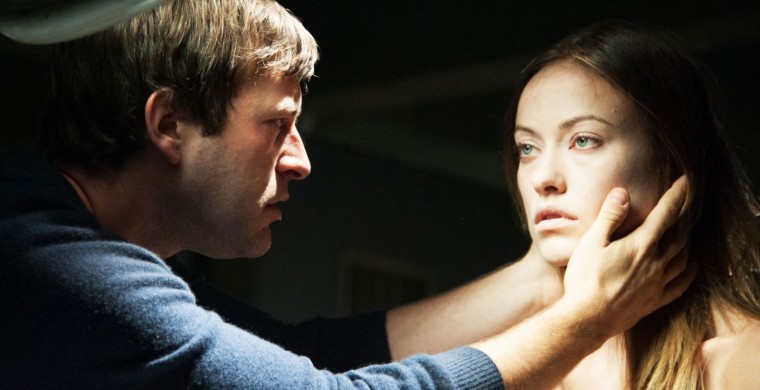 Still of Mark Duplass and Olivia Wilde in Resucitados (2015)