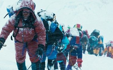 FILM STILL - EVEREST - Rob Hall (JASON CLARKE) leads the expedition in "Everest". Inspired by the incredible events surrounding an attempt to reach the summit of the world's highest mountain, "Everest" documents the awe-inspiring journey of two different expeditions challenged beyond their limits by one of the fiercest snowstorms ever encountered by mankind.