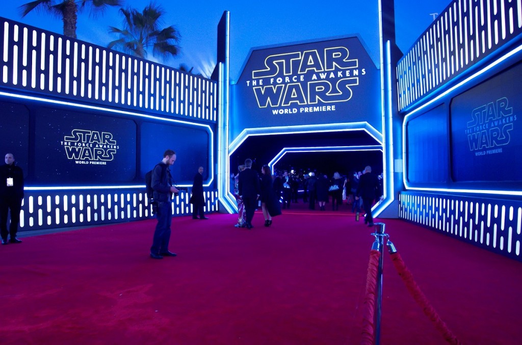 Los microtiles de Christie engalanaron la alfombra roja de "Star Wars. El despertar de la fuerza".