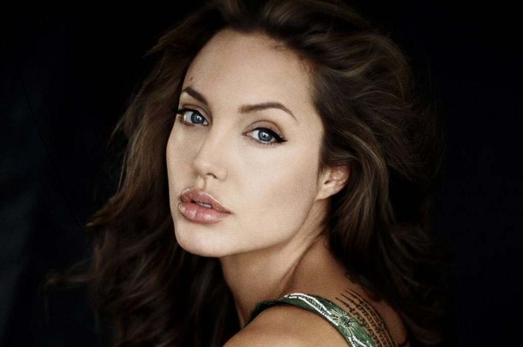 angelina-jolie