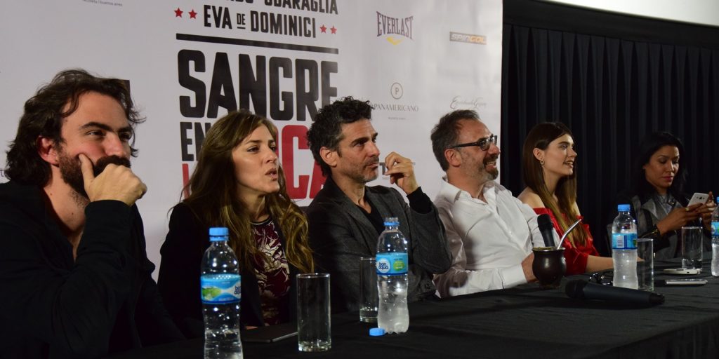 Realizadores y actores en la conferencia de prensa del filme.