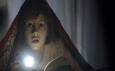 THE BFG, directed by Steven Spielberg based on the beloved novel by Roald Dahl, is the exciting tale of a young London girl (Ruby Barnhill) and the mysterious Giant (Mark Rylance) who introduces her to the wonders and perils of Giant Country.